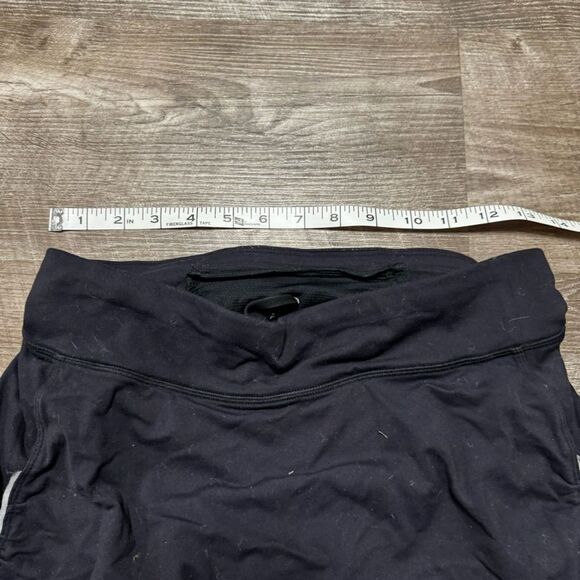 Athleta Contender 2-in-1 Capri Skirted Cropped Leggings Size Small - Picture 8 of 9